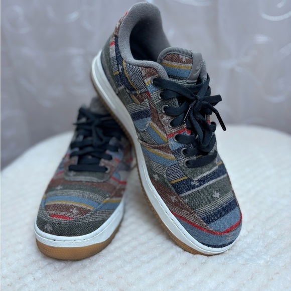 Nike Airforce 1 Pendleton Collaboration Sneakers Men’s 9.5 main image 6